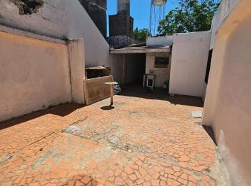 Casa · 123m² · 4 Ambientes · 1 Cochera · Casa en Fisherton