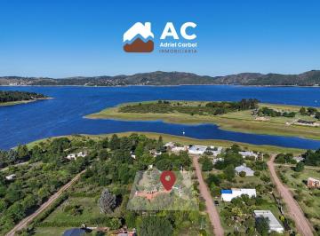 Casa · 225m² · 4 Ambientes · 1 Cochera · Casa en Venta en Los Espinillos - Escritura
