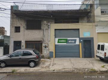 Bodega-Galpón · 400m² · 3 Ambientes · Galpon con Vivienda, 400 m², Muy Buena Ubicación, V. Ballester