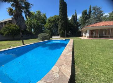 Casa · 170m² · 3 Ambientes · 2 Cocheras · Venta - Casa de 1 Dormitorio - Funes Garita 17