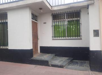 Casa · 226m² · 5 Ambientes · 1 Cochera · Casa en Venta, Godoy Cruz, Mendoza.