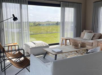 Casa · 4500m² · 5 Ambientes · 2 Cocheras · Casa en Manantiales