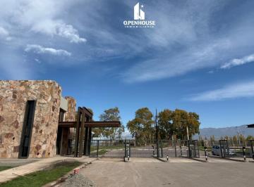 Terreno · 560m² · Openhouse Vende Espectaculares Terrenos en Barrio Qvattro Viamonte, en Chacras de Coria.