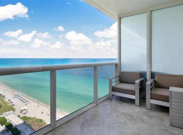 Departamento · 78m² · 2 Ambientes · 1 Cochera · Departamento en Venta en Hallandale, Miami, Florida