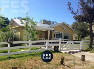 Casa · 200m² · 4 Ambientes · 1 Cochera · Casa en Venta en Pinamar Norte - 4 Ambientes - a m del Mar