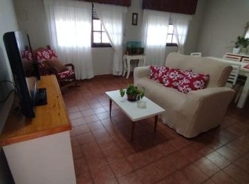 Casa de 2 ambientes, Miramar · Venta Casa con Departamento en Miramar Calle 46
