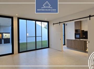 Casa · 220m² · 4 Ambientes · 2 Cocheras · Va Belgrano Sobre Joule - Housing 3 Dorm. + Escritorio