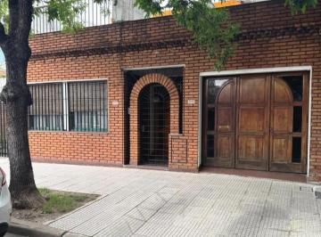 Casa · 193m² · 5 Ambientes · 1 Cochera · Casa 5amb Versalles