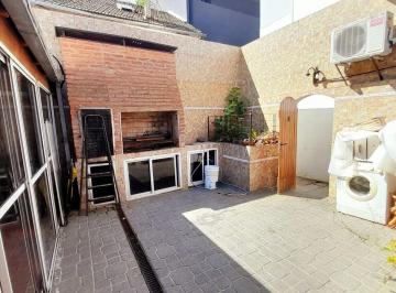 PH · 90m² · 4 Ambientes · Olivos - Excelente Ubicación! PH Al Medio con 2 Patios y Terraza!