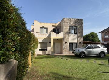 Casa · 161m² · 5 Ambientes · 4 Cocheras · Casa en Venta en Barrio Cerrado Green Park, del Viso, Gba Norte - 5 Ambientes