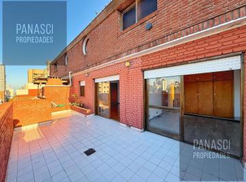 Departamento · 96m² · 4 Ambientes · 1 Cochera · Departamento 4 Ambientes con Dependencia y Cochera Cubierta en Centro