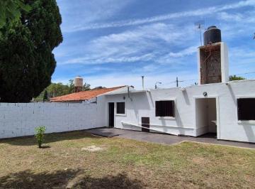 Casa de 5 ambientes, La Calera · Casa en Venta en La Calera, Centro, 3 Dorm. Apta Credito