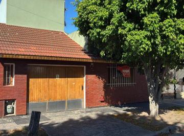 PH de 3 ambientes, Lanús · Allende 2874 Lanús Este Venta PH 3 Ambientes Al Frente con Garage Patio y Terraza