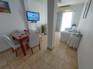 Departamento de 3 ambientes, Lanús · Muy Lindo Depto 3 Amb Al Frente en 3er Piso por Escalera