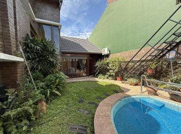 Casa · 362m² · 5 Ambientes · 2 Cocheras · Casa en Venta 3 Dorm. Jardín y Pileta - Alberdi