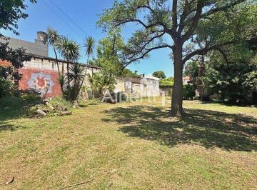 Terreno , Morón · Venta Lote Terreno en Haedo Norte a Dos Cuadras de La Estación.