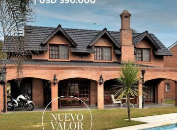 Casa · 236m² · 4 Ambientes · 1 Cochera · Casa en Venta en Banco Provincia, Francisco Alvarez, Moreno