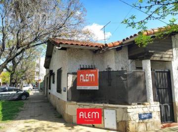 Casa · 80m² · 3 Ambientes · Casa en Venta en Lomas Oeste