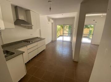 Departamento de 2 ambientes, Quilmes · Departamento Apto Uso Profesional y Vivienda con Patio Propio