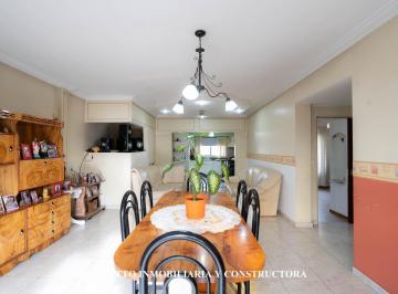 Casa · 296m² · 5 Ambientes · Venta de Casa en Lote Propio con Deposito y Dos Viviendas en Ciudad Madero