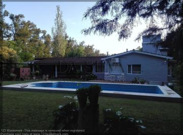 Quinta vacacional · 2300m² · 4 Ambientes · Hermosa Casa Quinta en El Moro. Marcos Paz