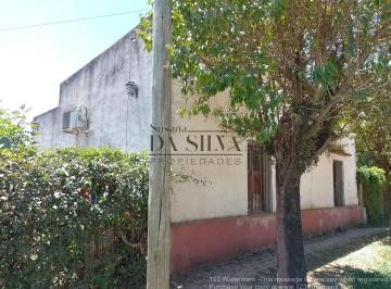 Casa · 369m² · 2 Ambientes · 1 Cochera · Casa con Amplio Terreno en Marcos Paz Urbano