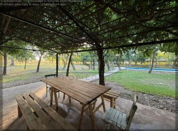 Quinta vacacional · 7800m² · 3 Ambientes · Casa de Campo a 200 m de La Ruta 40. Marcos Paz