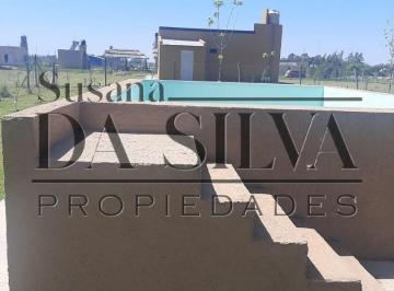 Quinta vacacional · 1960m² · 4 Ambientes · Quinta La María en Villars. Gran Oportunidad!