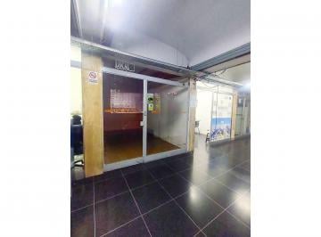Local comercial · 12m² · 1 Ambiente · Alquiler Local Comercial Centro - Oportunidad