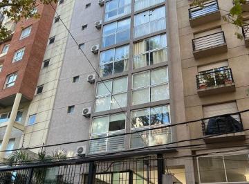 Departamento · 42m² · 2 Ambientes · 1 Cochera · 2 Ambientes con Balcón Orientado Al Norte. Cochera Fija. Apto Profesional.