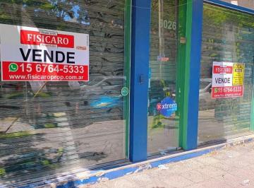 Local comercial · 175m² · Venta! Mendoza y Avda. Triunvirato - Local de 189 m² - Inmejorable Ubicacion