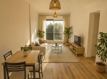 Departamento de 4 ambientes, Parque Patricios · Departamento con Vista Al Parque 4 Ambientes Reciclado