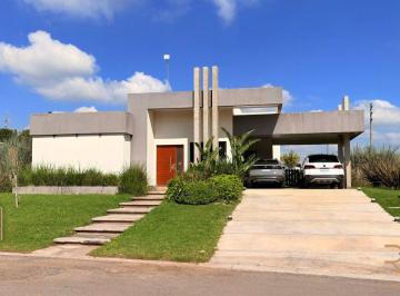 Casa de 4 ambientes, San Vicente · Casa 4 Ambientes en Venta - Barrio San Lucas