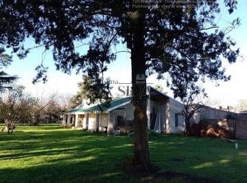 Quinta vacacional · 3440m² · 4 Ambientes · Hermosa Quinta en Barrio Santa María en Marcos Paz!