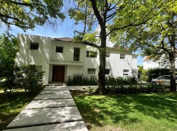 Casa · Alquiler de Verano Mayling Usd 7000 (Enero)