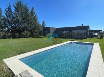 Casa · 175m² · 5 Ambientes · 2 Cocheras · Casa en Venta en San Sebastian - Area 11, San Sebastian, Escobar