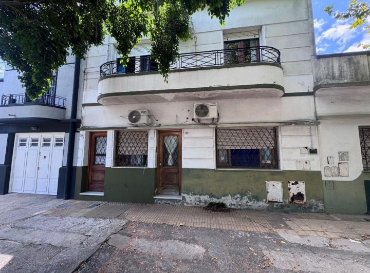Hermoso Departamento 3 Ambientes en Primer Piso, en Excelente Ubicación y Estado, con Amplia Terraza