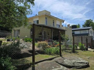 Casa · 169m² · 3 Dormitorios · 1 Cochera · Casa en Venta en Villa del Lago
