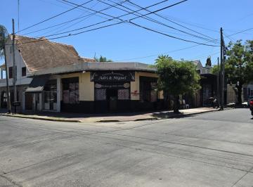 Local comercial , La Matanza · Local en Esquina a 1 Cuadra de Av Rivadavia