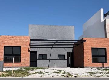 Casa de 4 ambientes, Córdoba · Viví en Rincones de Manantiales II! Hermosos Duplex en Venta