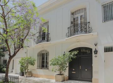 Casa · 415m² · 3 Dormitorios · 2 Cocheras · Divina Casa de Estilo Francés en Venta. Barrio Parque.