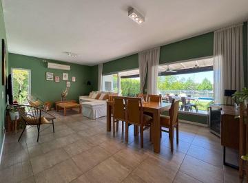 Casa de 4 ambientes, Escobar · Venta Casa Al Lago · 3 Dorm. · Pileta y Parrilla · Cantón Islas