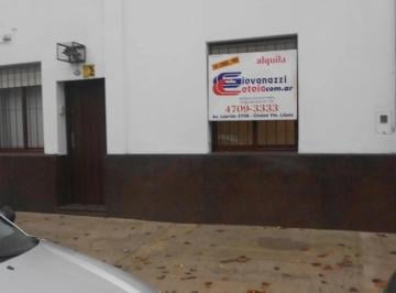 Oficina comercial · 200m² · 2 Cocheras · Oficinas de 200 m² Impecables en Villa Martelli. ¡Sin Gastos