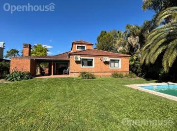 Casa · 131m² · 4 Ambientes · 2 Cocheras · Venta Casa en La Delfina - Apto Crédito - con Renta