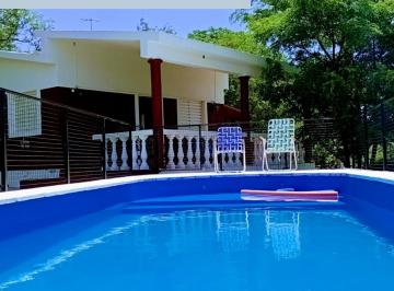 Casa de 1 ambiente, Villa Parque Siquiman · Casa con Pileta Exclusiva en Villa Parque Síquiman - Tu Escape Perfecto!
