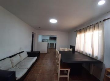 Casa · 75m² · 4 Ambientes · Casa en Cipolletti