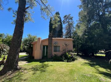 Casa de 3 ambientes, Funes · Venta – Lote en Esquina con Casa y Pileta – Barrio Los Troncos, Funes