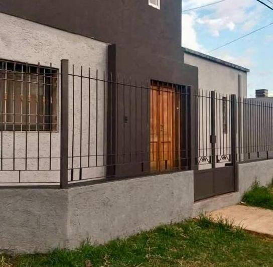 Casa · 131m² · 5 Ambientes · 1 Cochera