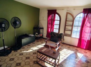Casa Alquiler de 6 ambientes · Dueño Directo Alquila
