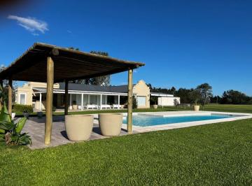 Casa de 7 ambientes, Zárate · Divina Moderna y Amplia Casa con Espectaculares Vistas